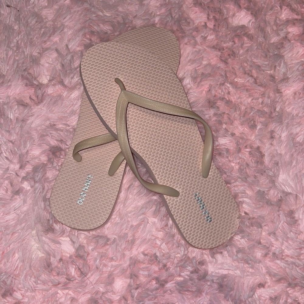 Old navy flip flops